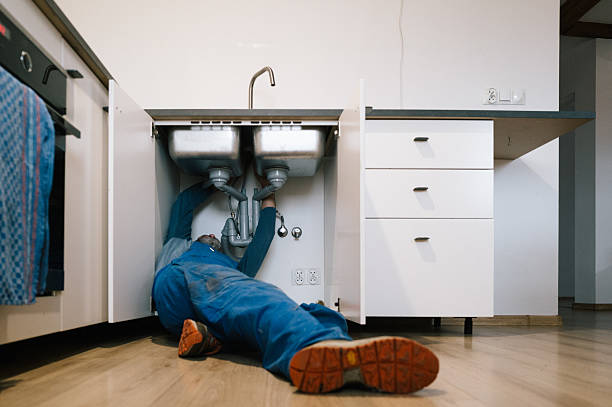 Professional Drain Cleaning technician working in Tupelo, MS
